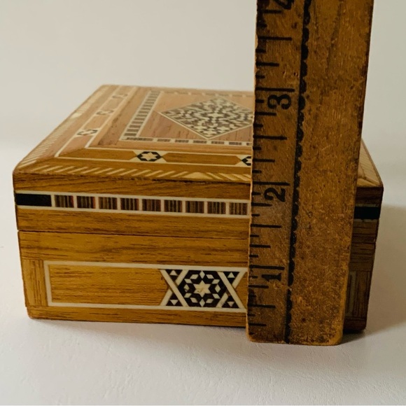 Wooden box - Picture 5 of 9